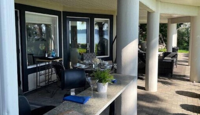 Waterfront Suite near Victoria BCn2BR 2 Baths Outdoor kitchen and superb Viewsn