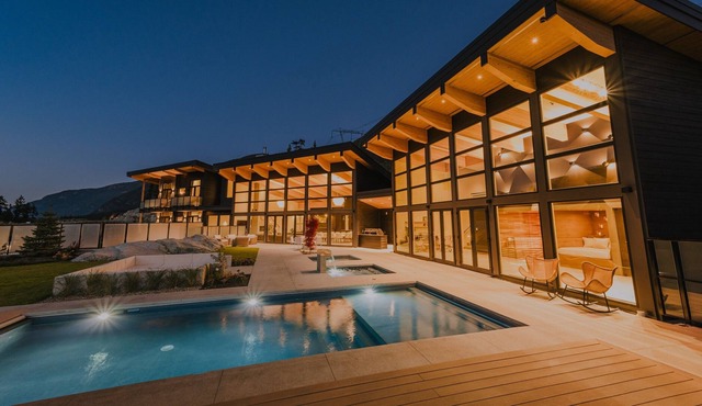 Wedge Mountain Lodge & Spa - Pool, Spa, Theatre +
