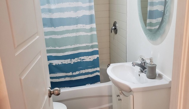 Well-located, fully-equipped apartment Arthur sauve