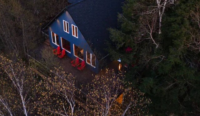 Wellness Retreat - Escape to Tranquility | Hot Tub & Sauna | Private Lakefront