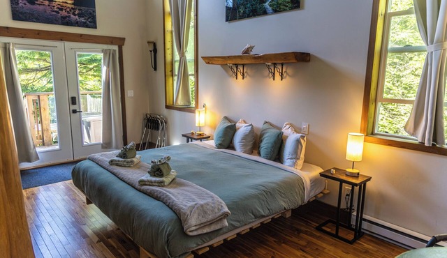 Westcoast Luxury Comfort for two in Ucluelet BC