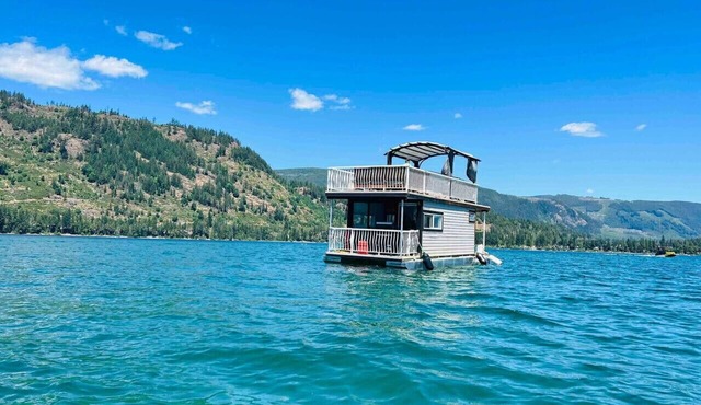 What Ever Floats Your Cabin Choose Your Lakefront