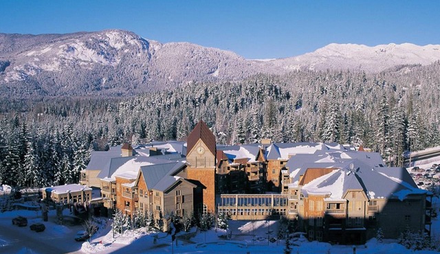 Whistler Upper Village 1 bdrm Christmas Week Dec 22 to 28 only