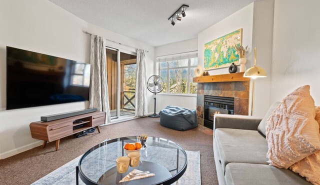 Whistler Vill 1BR|Free PKG&Hot Tub,Walk2Everything