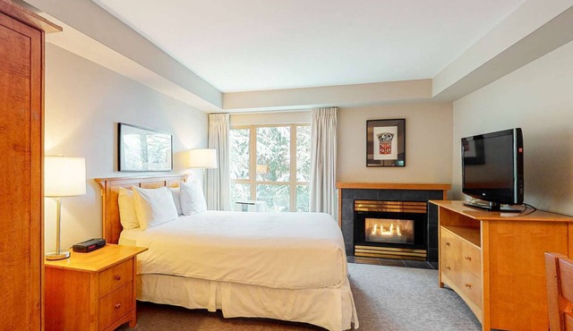 Whistler - Whistler Peak Lodge 311
