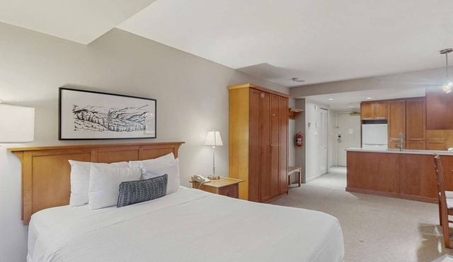 Whistler - Whistler Peak Lodge 506