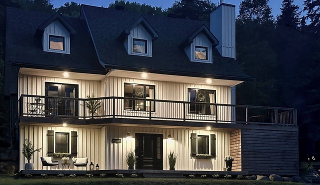 ❤️ White Cottage | Hot Tub | Private Lake Access | Mont-Tremblant Area