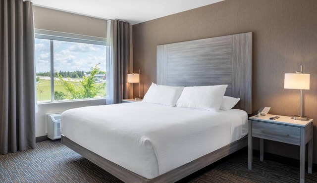 Wingate by Wyndham Kanata West Ottawa