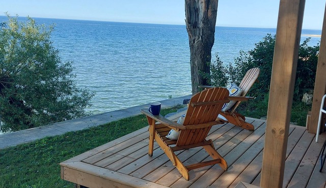 Winter retreat 3 beds, 1 1/2 bath, hot tub, heated floors wood stove.