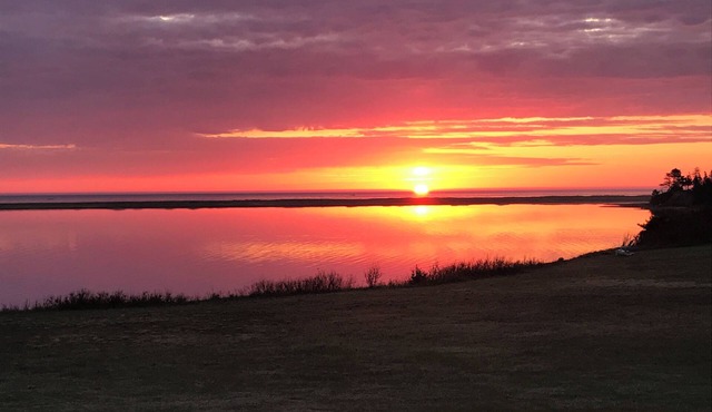 Your Private Oasis: Oceanview Bliss on PEI's North Shore!