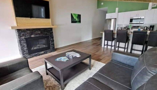 Yukon Hot Springs Villa #36/pet friendly