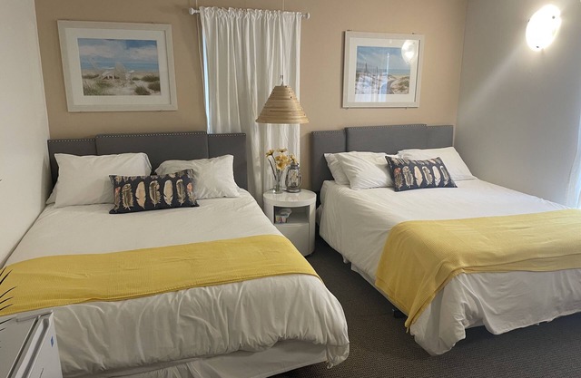Side Paradise Inn Port Elgin Beach 