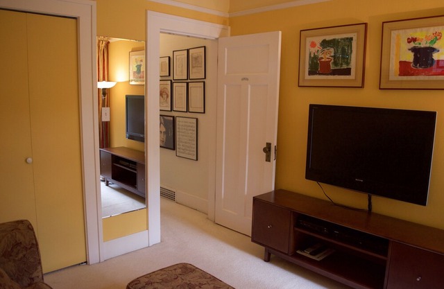 Charming & Cozy Character Home in Lovely Point Grey close to UBC
