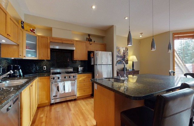 Nicklaus North Luxury Family Townhome, Huge Floor Plan, Quiet, Private Garage
