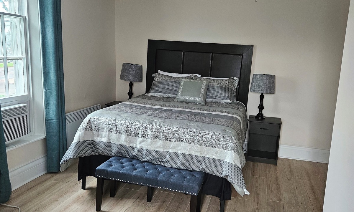 Summerside Bed & Breakfast | Sunflower Guest Suites