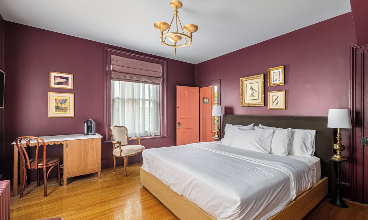 Gananoque Bed & Breakfast | Trinity House Inn