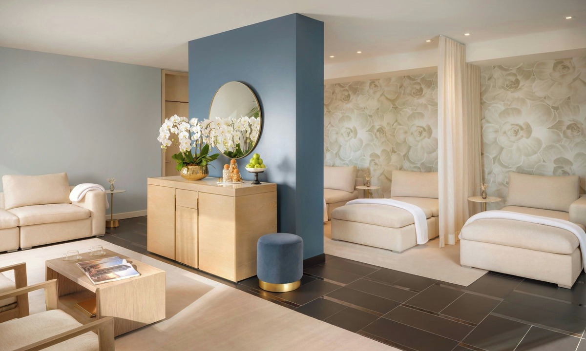 Financial District Hotel | The St. Regis Toronto