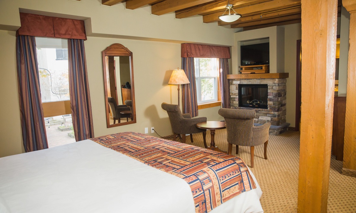 Downtown St. John's Hotel | The Murray Premises Hotel