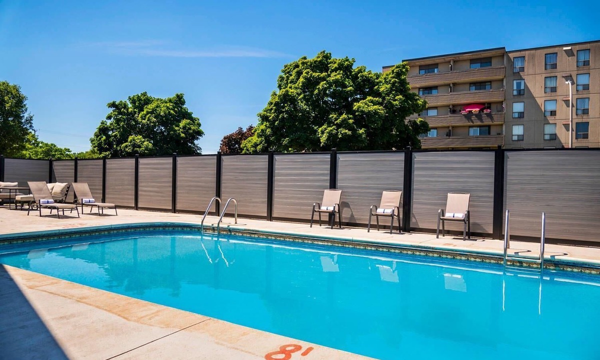 Chatham-Kent Hotel | Quality Inn