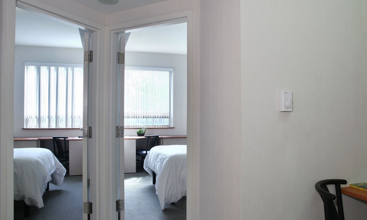 Oakville Apartment | Residence & Conference Centre - Oakville