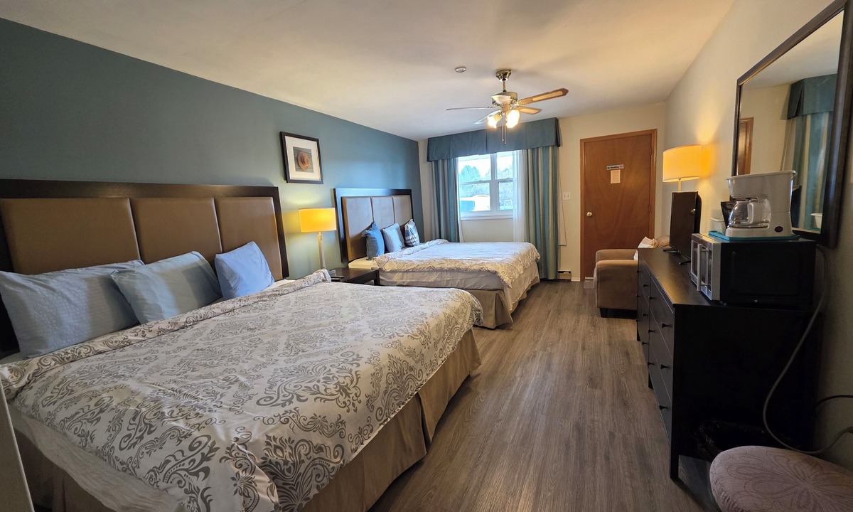 Wiarton Hotel | Shenstone Motor Inn