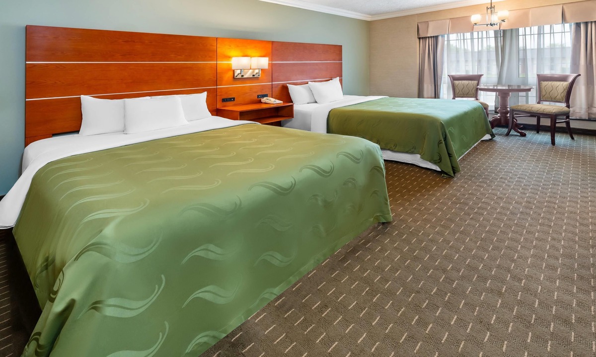 Stratford Hotel | Rodeway Inn Festival