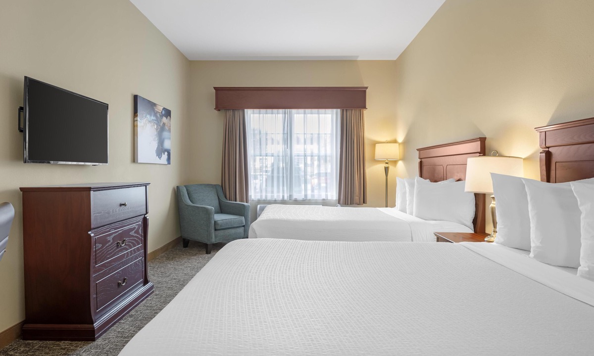 Fredericton Hotel | Best Western Plus Fredericton Hotel & Suites