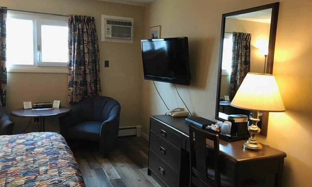 Digby Hotel | Coastal Inn Kingfisher