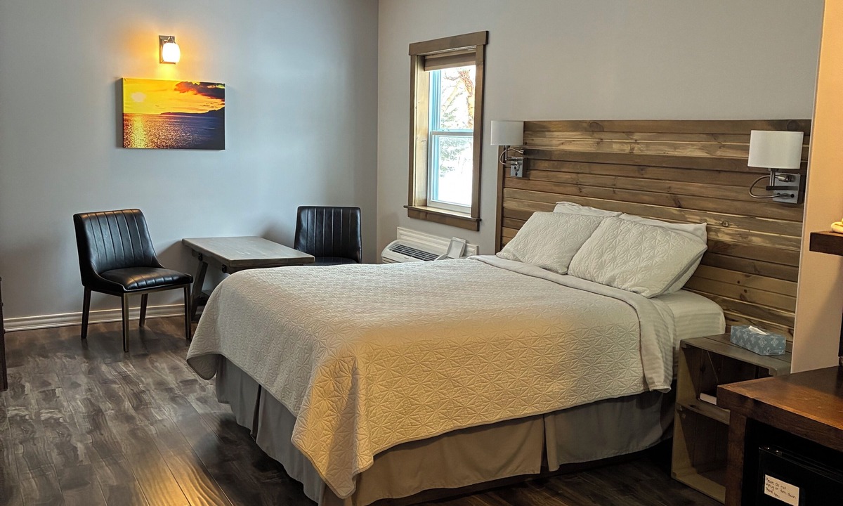 Rocky Harbour Hotel | Augustus Jane Inn