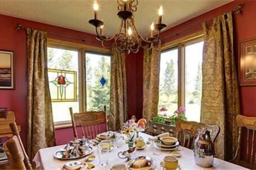 Clearview Bed & Breakfast | Clearview Station B&B
