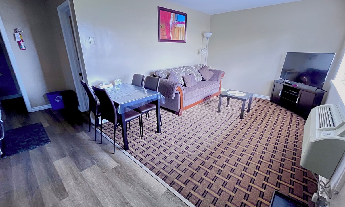 Tweed Hotel | Park Place Motel & Suites
