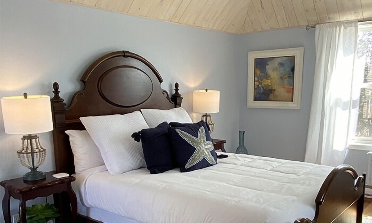 St. Martins Hotel | Beach Street Inn