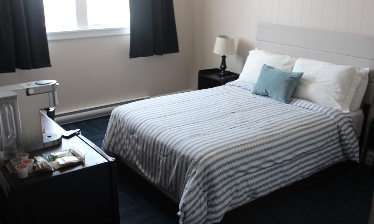 Shelburne Hotel | Loyalist Inn & Suites