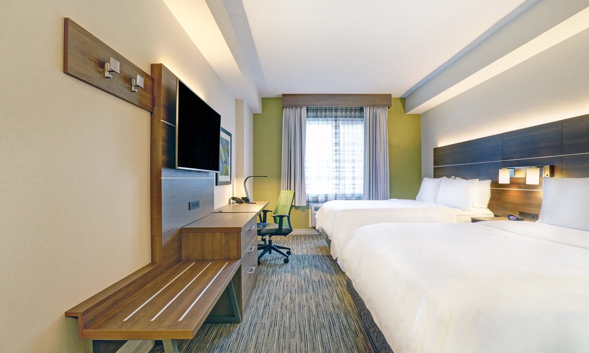 Whitby Hotel | Holiday Inn Express Whitby by IHG