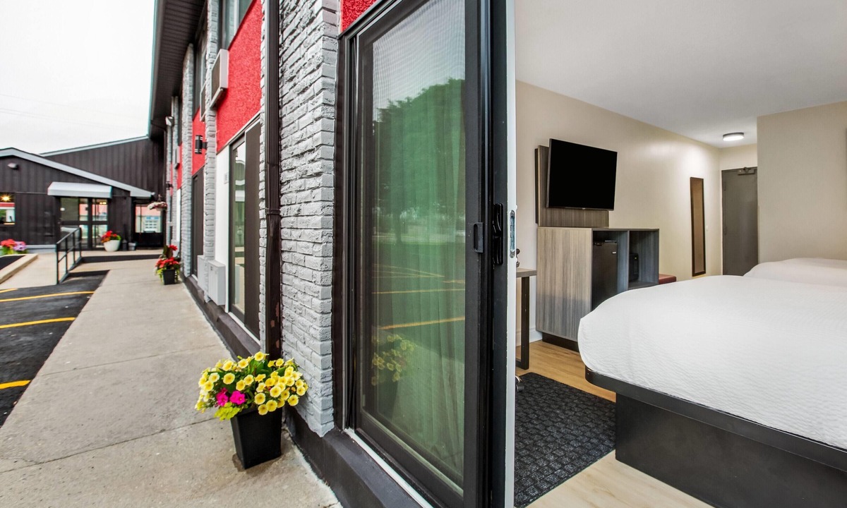 Kingston Hotel | Ramada by Wyndham Kingston