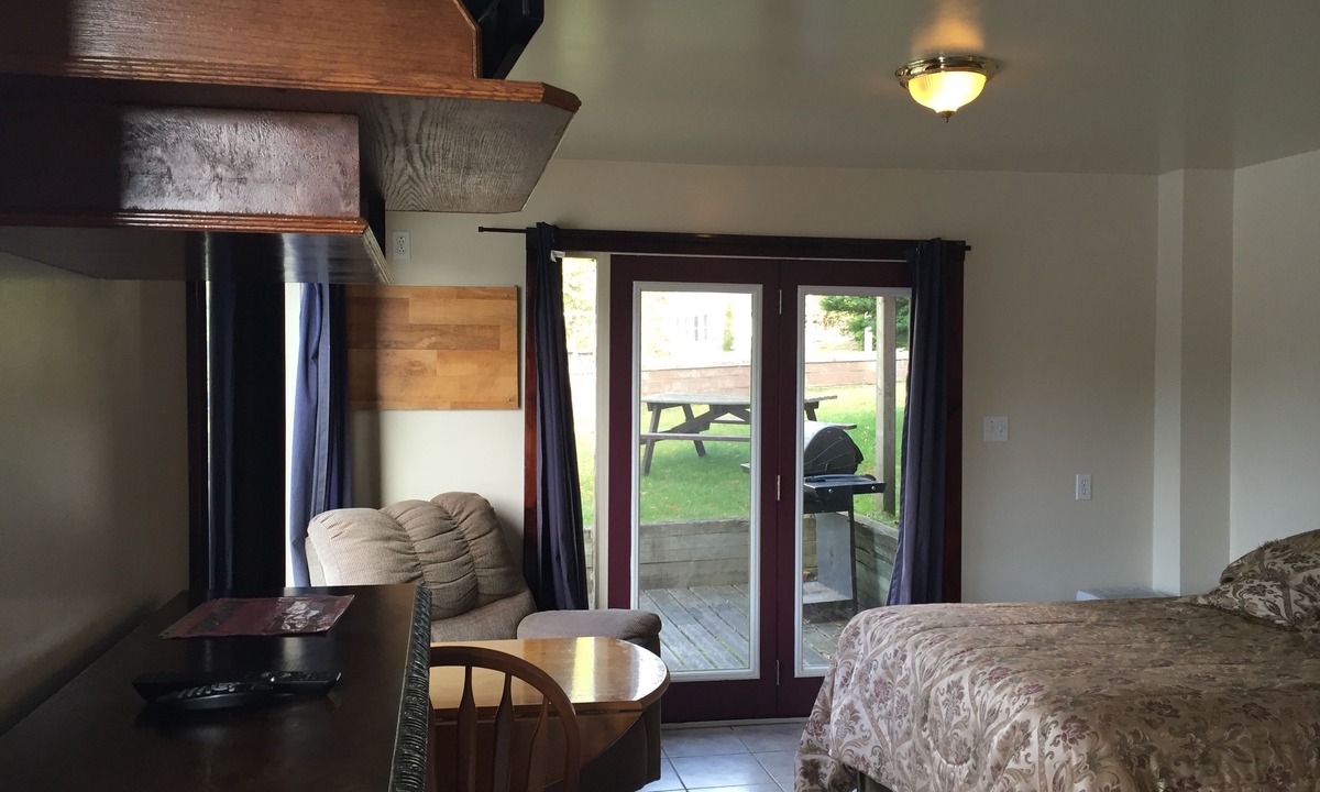 Sauble Beach Cabin | Sauble River Marina & Lodge Resort