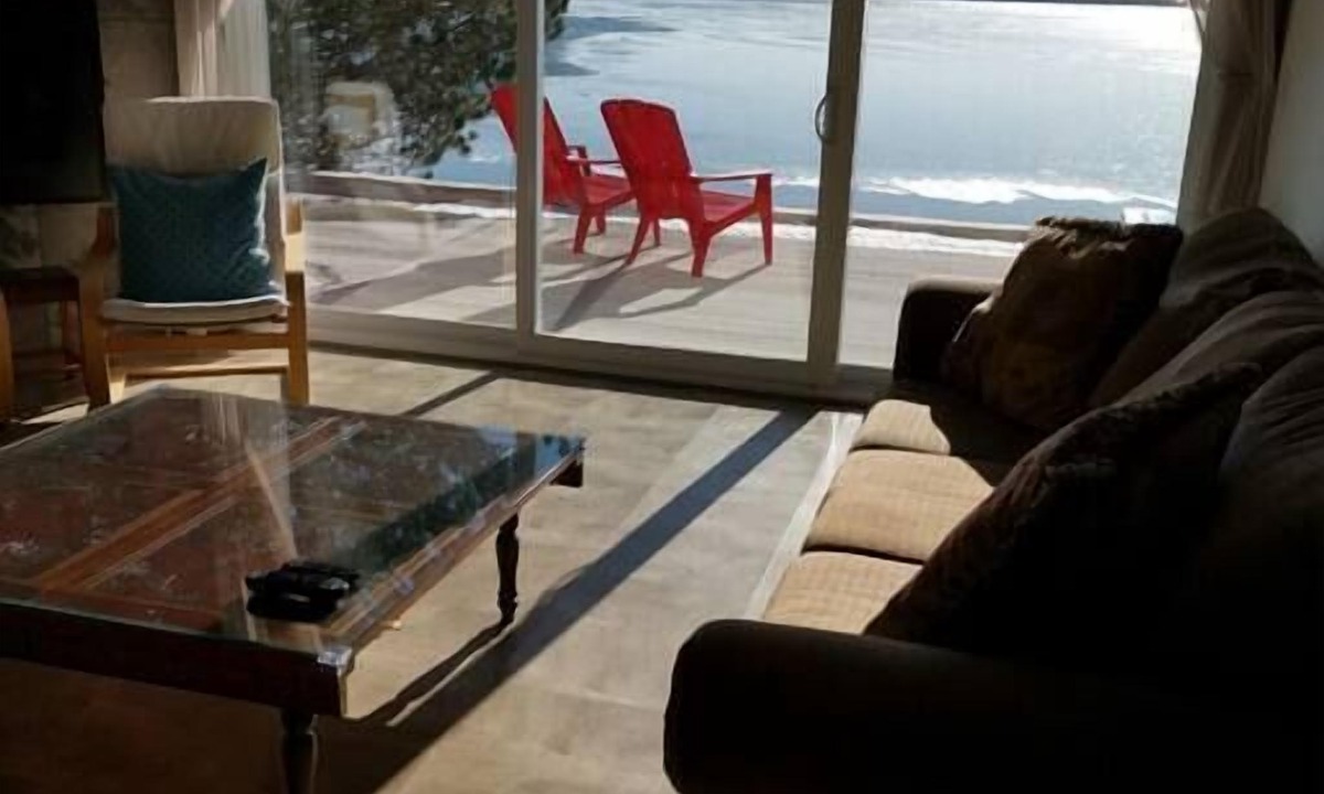 Wellington House | SkySuite on West Lake