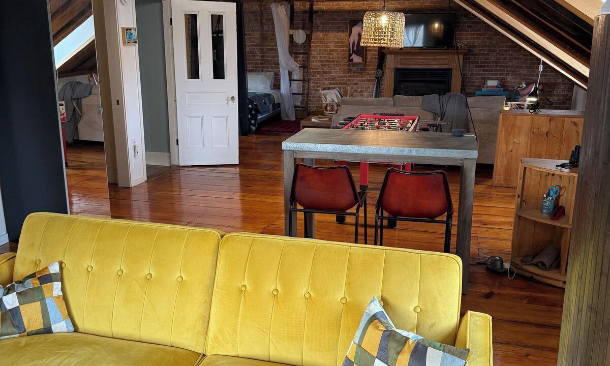 Portsmouth Condo | Townhouse Apt 2 w Parking in Downtown Portsmouth