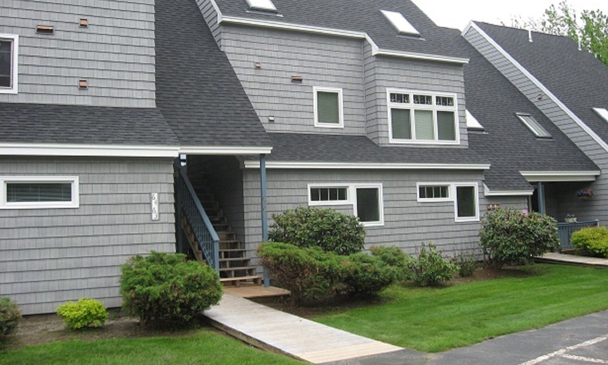 Ocean Park Condo | Ocean Park Meadows Family Condo with pool,sauna and gym in Old Orchard Beach