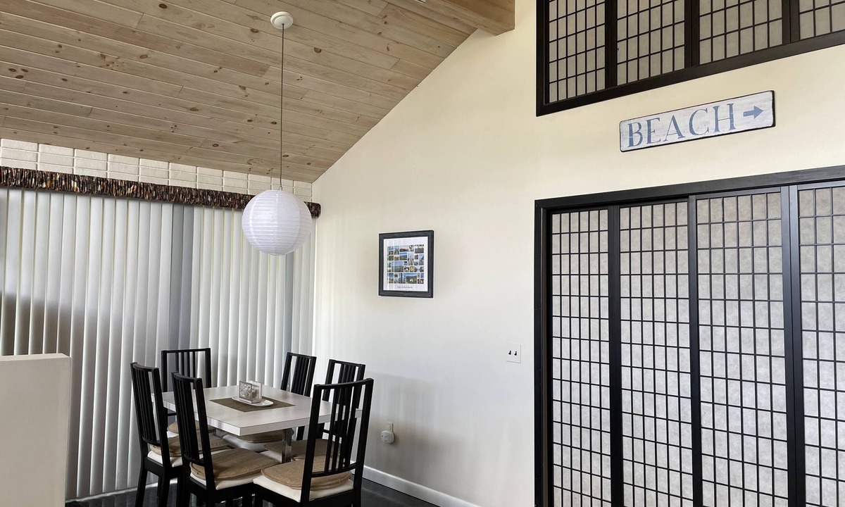 York Beach House | The San'Bar - Great Family Home Just A Short Walk To York's Beautiful Beaches