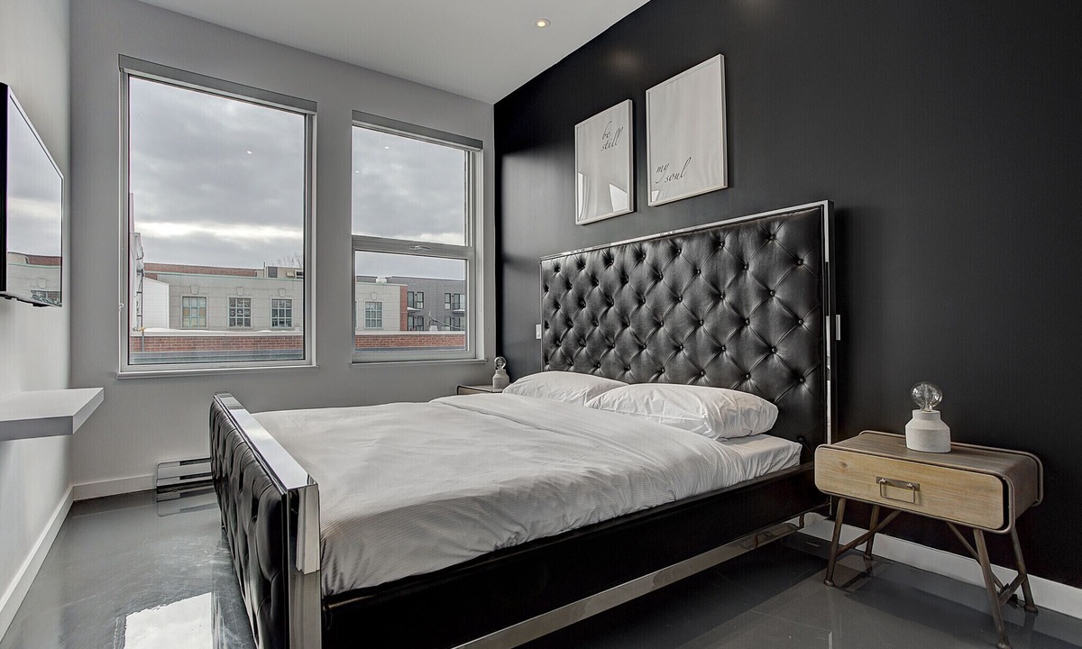 Pointe-Saint-Charles Apartment | THE BOHO CHIC | Two-Bedroom Loft w. Terrace