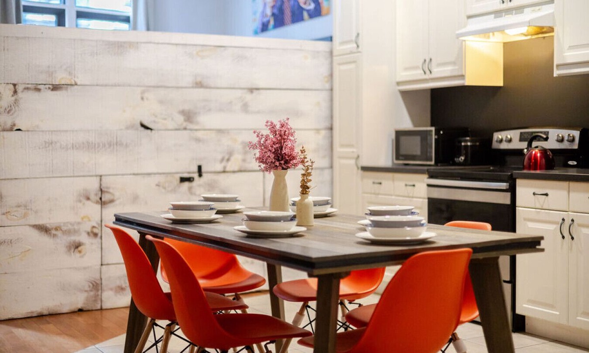 International District Apartment | Downtown Luxe Loft Retreat