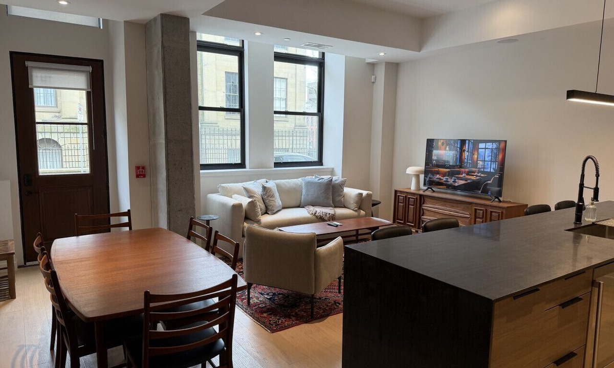 Downtown Halifax Apartment | 2Bed 2.5Bath Pet Friendly Townhouse Downtown Halifax