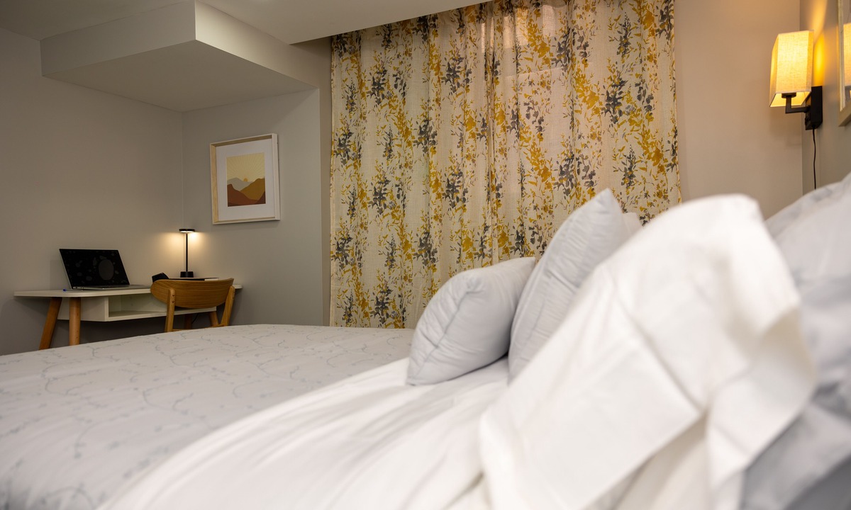 Mount Pleasant Apartment | French Charm in Brampton. 2 Bdr Apt Family Friendly!