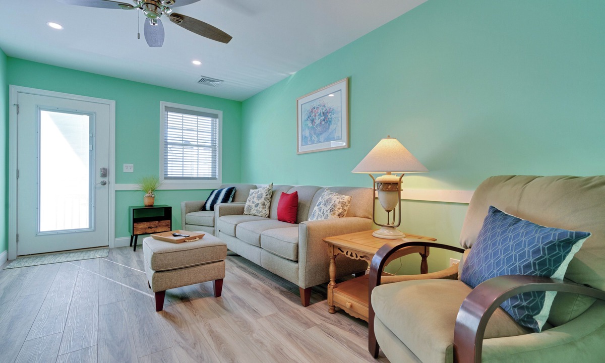 Old Orchard Beach Apartment | Brand NEW, Family Friendly| Up to 16 guests | Walk to the Beach | Back Yard | EV Charger