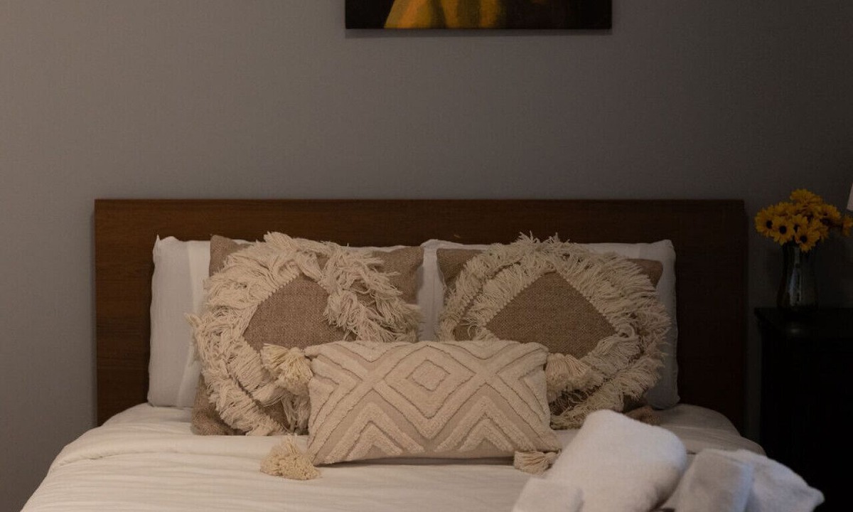 Plateau Mont Royal Apartment | Cityside 3BR – Downtown Living in Plateau