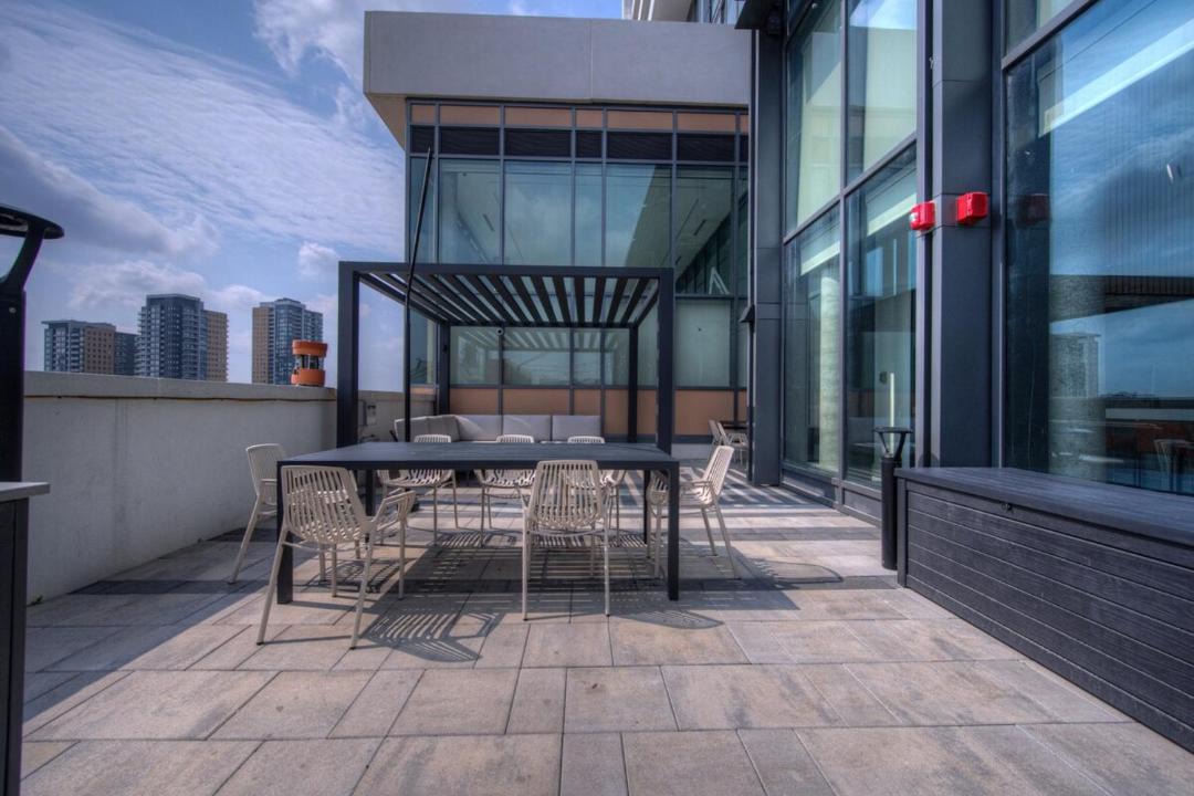 Kitchener Apartment | Modern & Stylish Condo Downtown KW