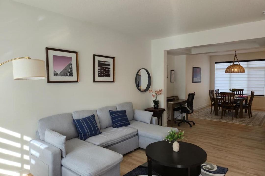 Northwest Edmonton House | West Edmonton 3 Bed Retreat Perfect for Families