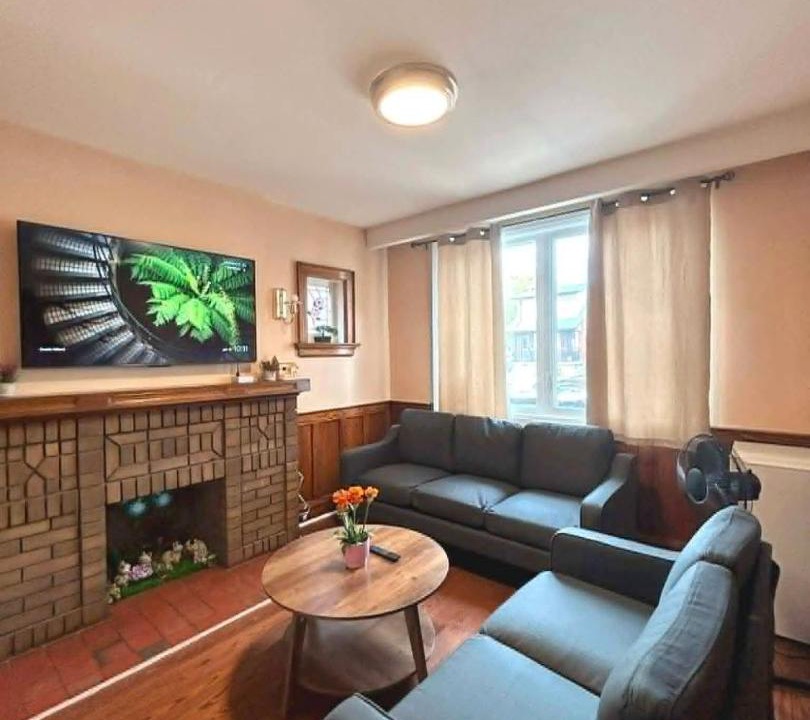 Oakwood Village Apartment | TORONTO Midtown HomeHaven