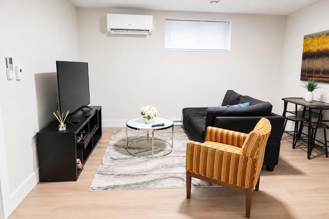 Riverview Apartment | Quiet Haven - One-Bedroom Suite